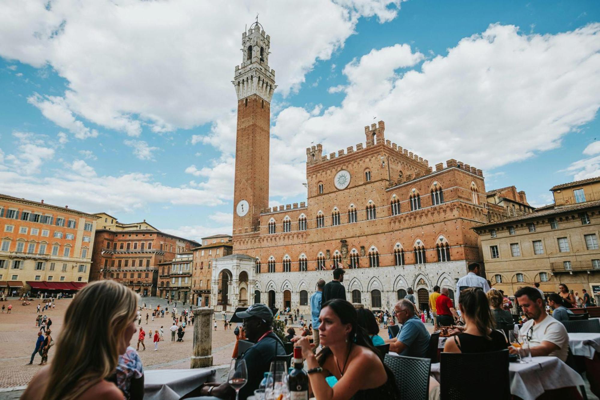 Asso Di Picche Apartamento Siena Exterior foto